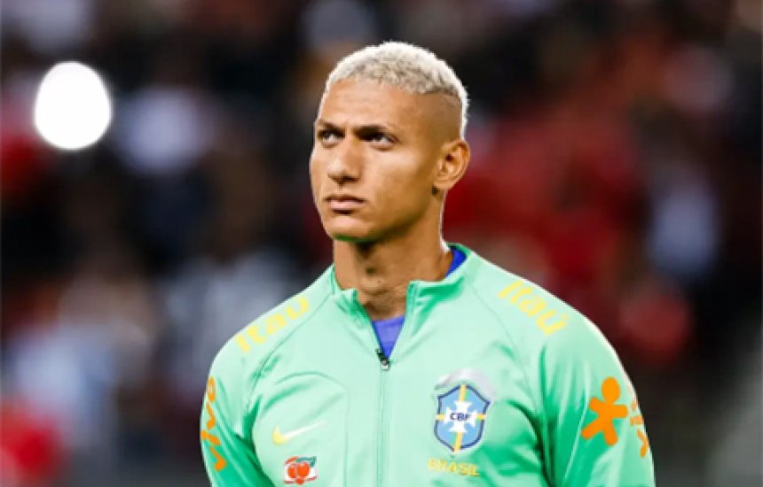 Richarlison mostra nova tatuagem com rosto de Neymar, Ronaldo e