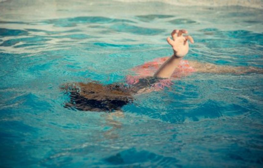 Criança De 3 Anos Morre Afogada Em Piscina Mãe Presencia E Não Presta Socorro Camaçari Notícias