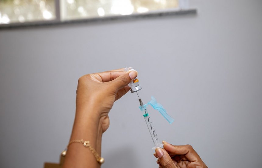 [Vacinação contra Covid-19 é suspensa em Camaçari neste fim de semana]