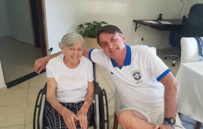 [Aos 94 anos, mãe do presidente Bolsonaro morre em São Paulo]