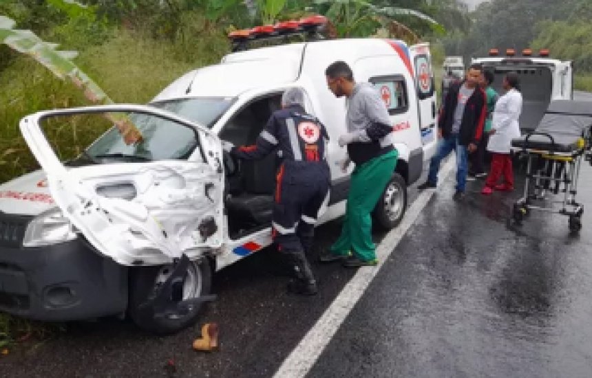 [Bahia: Servidores da Secretaria de Saúde de Ubatã morrem em acidente com ambulância]
